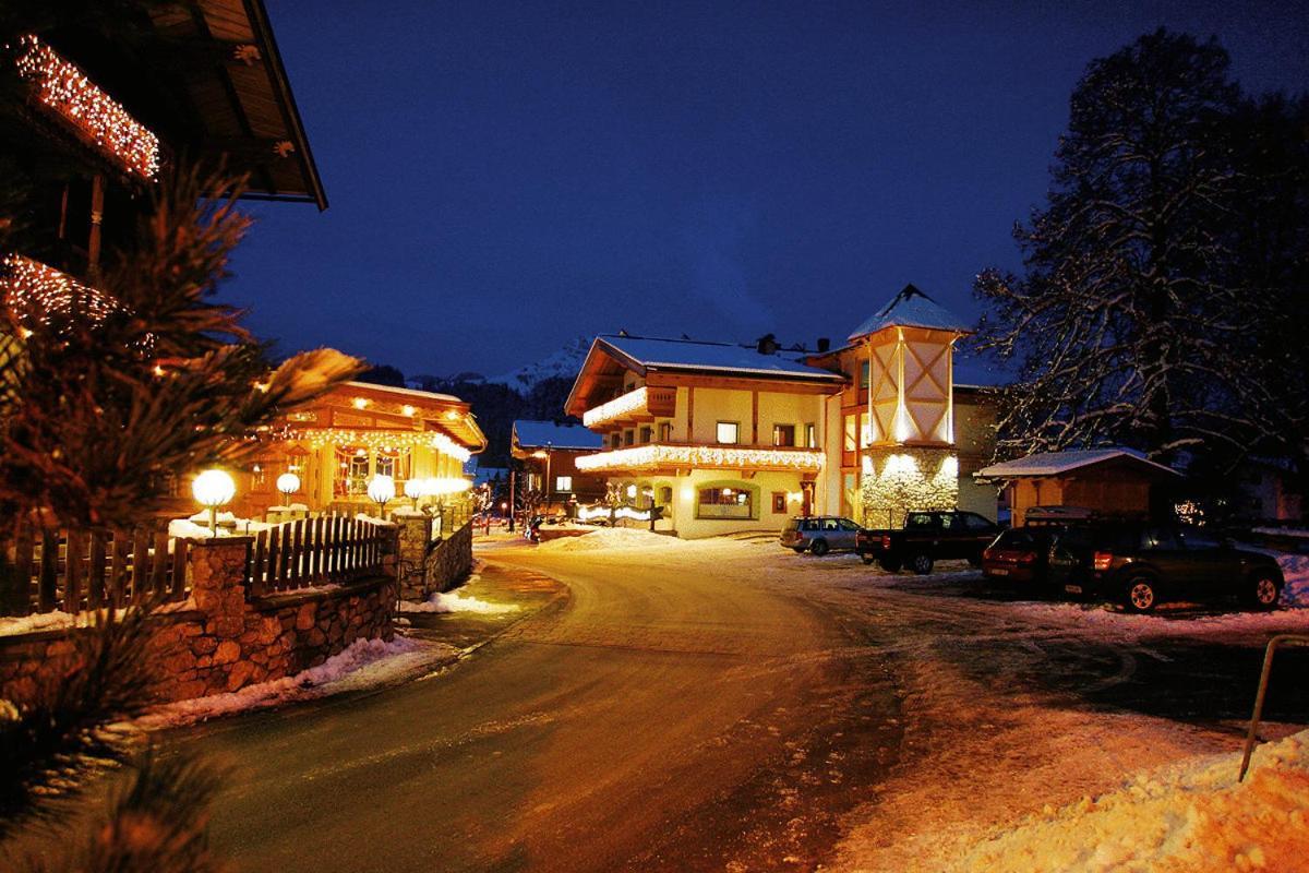 קיצביהל Hotel Hubertus Mit Erlebnislandgasthof Reitherwirt מראה חיצוני תמונה