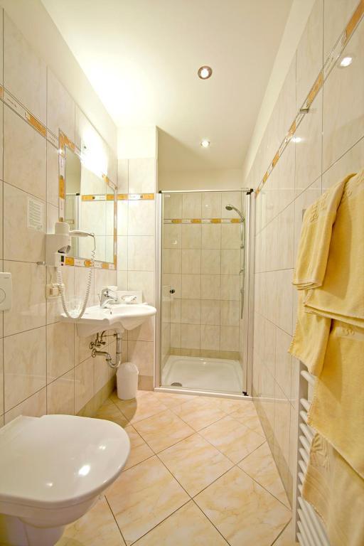 קיצביהל Hotel Hubertus Mit Erlebnislandgasthof Reitherwirt חדר תמונה